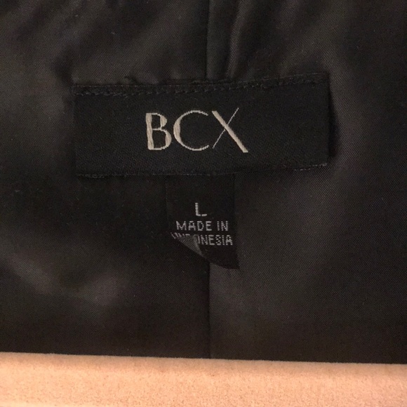 Blazer - Picture 2 of 5